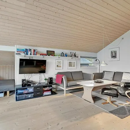 Holiday home Lovely Home In Martofte With Wifi *