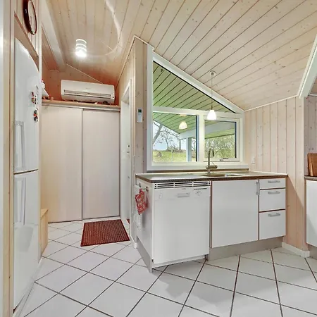 Cozy In With House A Panoramic View *